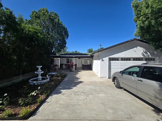 3 bed, 1120 sqft, $3,500 — Photo 1