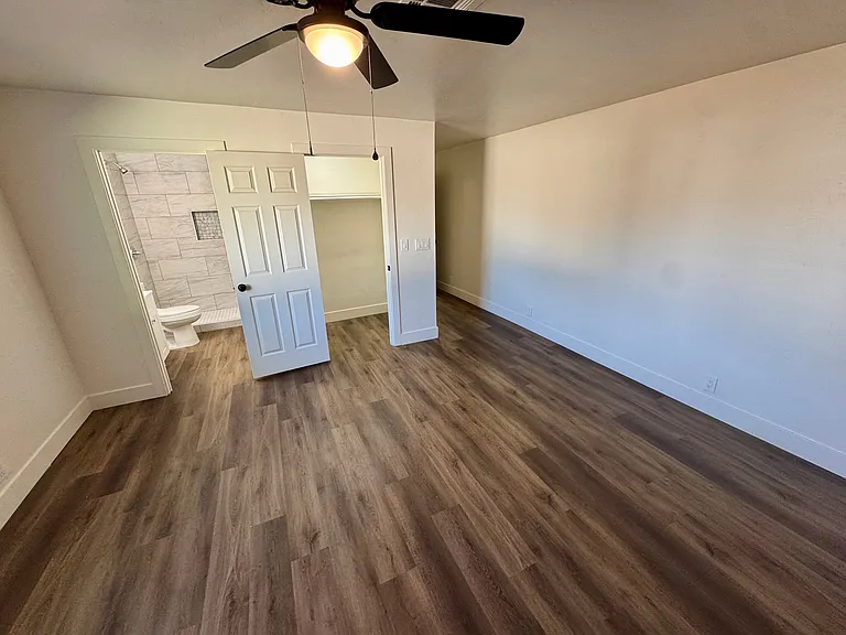 1132 E Brown St — Photo 9