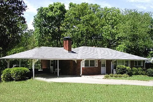 3820 Orchard Rd SE #2 Photo 1 3820 Orchard Rd SE #2 Photo 1
