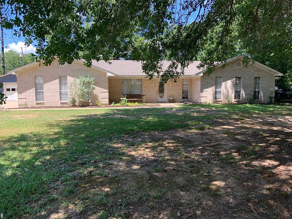 1st image of 2303 E Avenue B