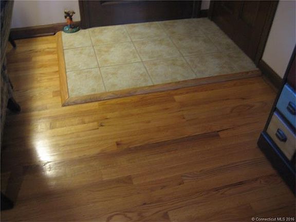 Tiled entrance leading to h...