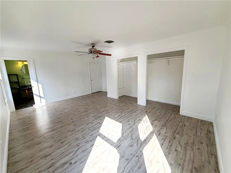 5710 Hinman Dr — Photo 23