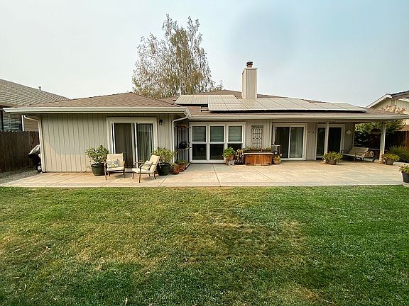 2nd image of 112 Orchard Ln