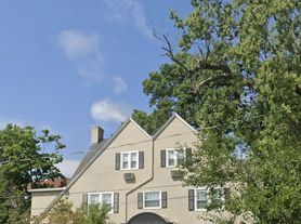 9 N Beacon St, Hartford, CT