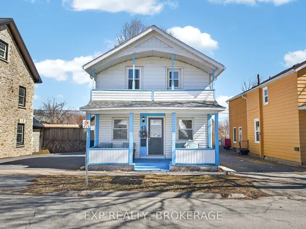 45 Main St, Gananoque, ON K7G 2L8