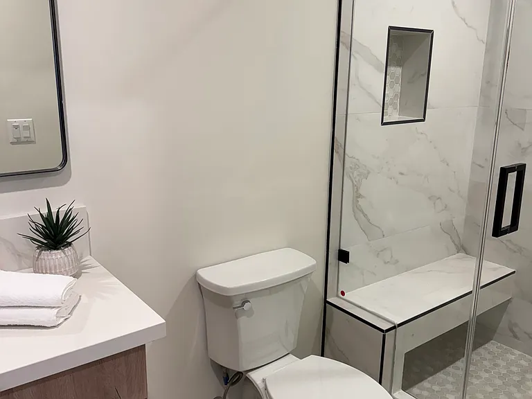 4152 Cahuenga Blvd #9 — Photo 33