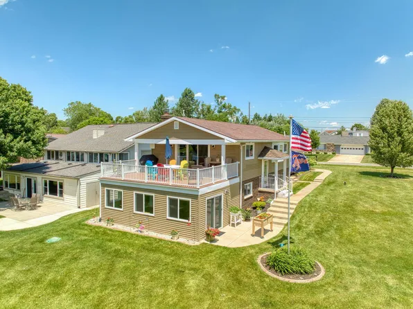 120 Bedford Dr, Brooklyn, MI 49230