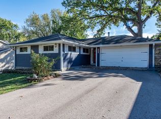 18225 W Lindenwood Dr, Grayslake, IL 60030