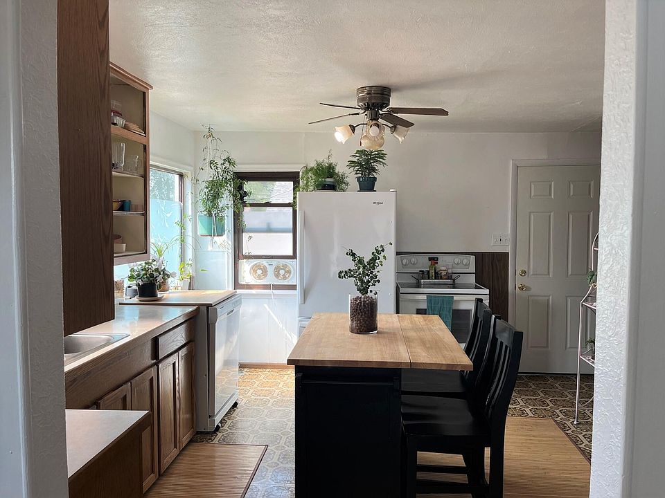 1019 4th Ave S, Lewistown, MT 59457 Zillow