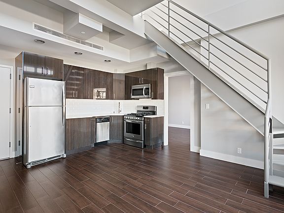 5th image of 326 Bond St #4F