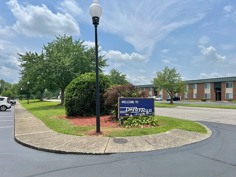 Derby Run Apartments — Photo 10