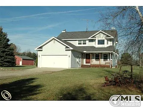4211 Center Rd photo 1