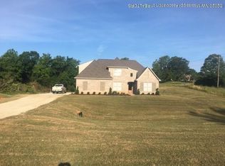 49 Byhalia Creek Farms Rd E, Byhalia, MS 38611