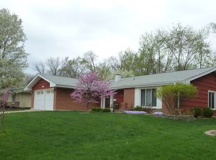 21W530 Buckingham Rd, Glen Ellyn, IL 60137