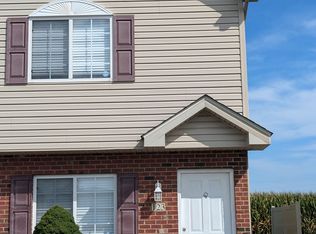 123 Northtowne St, Lebanon, IL 62254