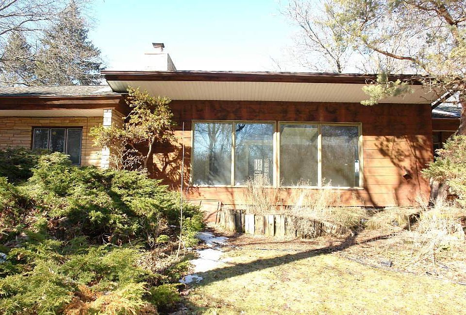 2nd image of 3737 W River Ln