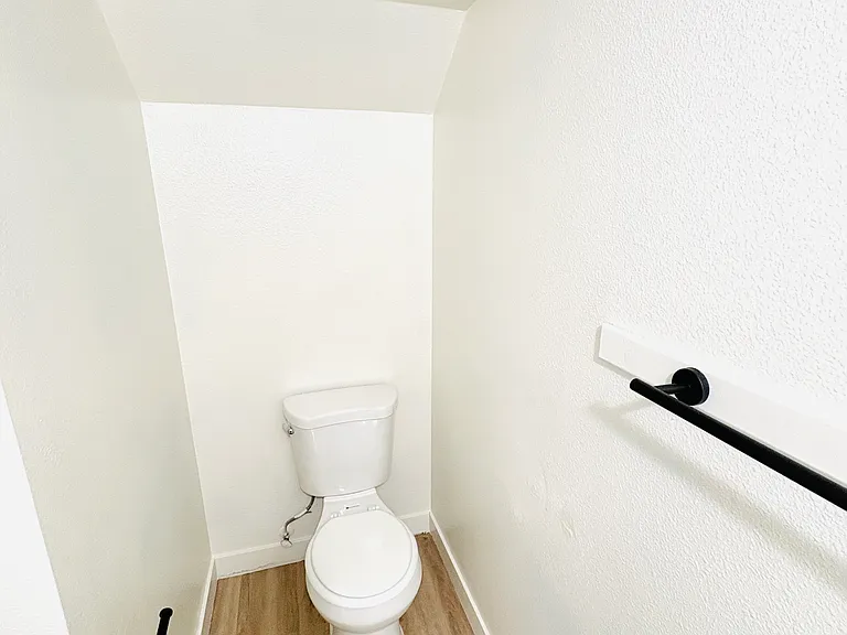 1013 W Linden St #16 — Photo 27