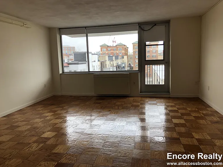 17 Monmouth Ct #M — Photo 10