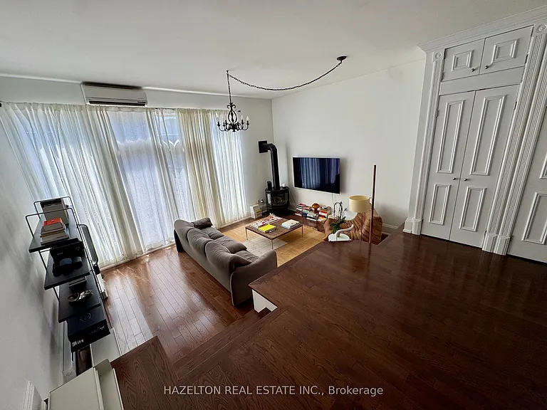 19 Lowther Ave #3 — Photo 7