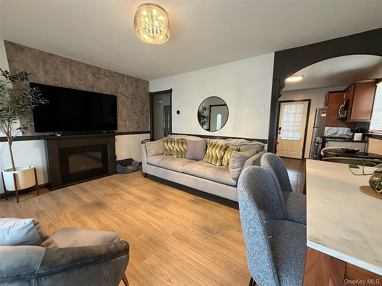 4 Gariss St — Photo 4