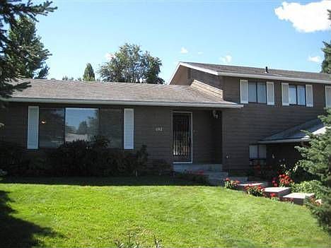 1st image of 692 Degage St