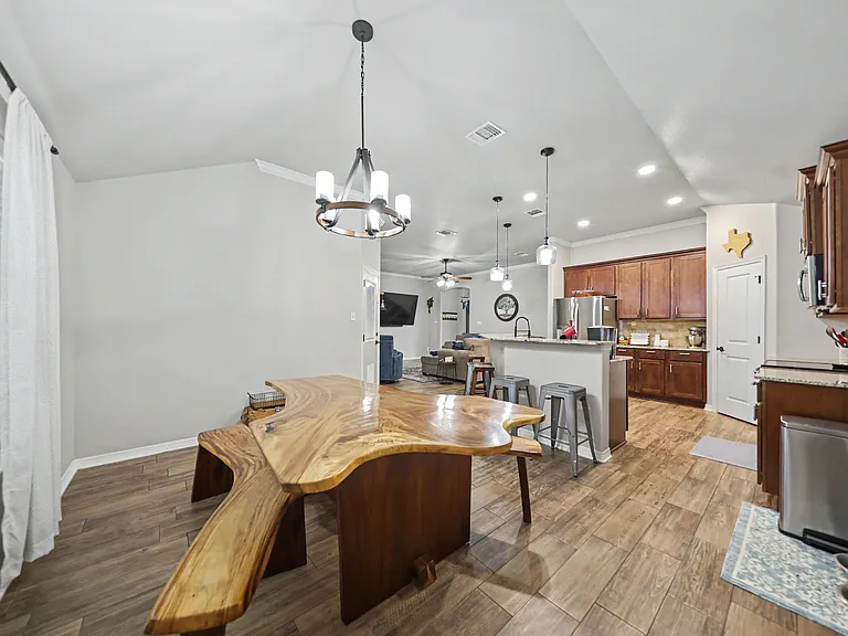 8413 Split Trail Cv — Photo 7