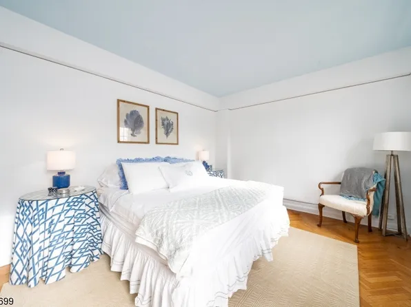 10 Crestmont Rd #1L, Montclair Twp., NJ 07044