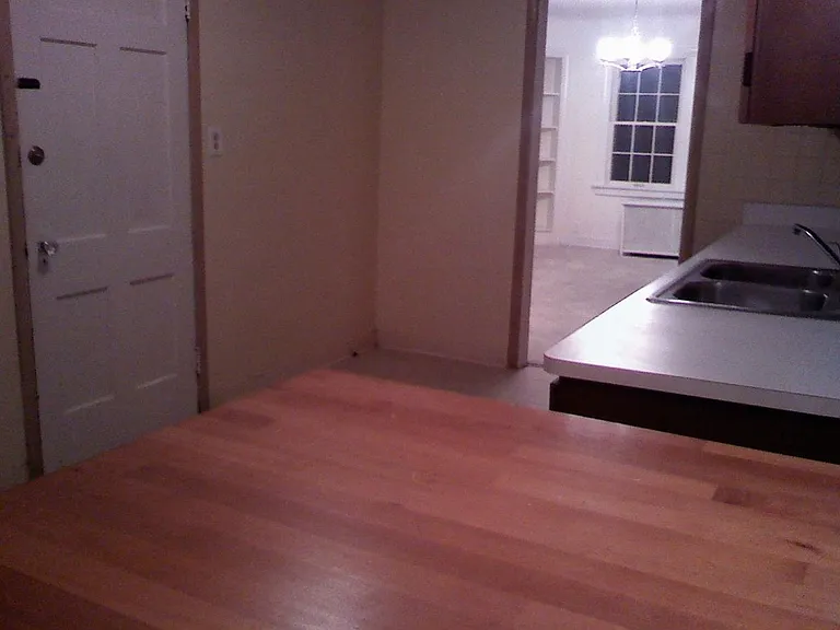 18507 Newell Rd #UP — Photo 16