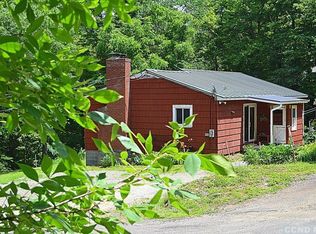 42 Decker Rd, Craryville, NY 12521