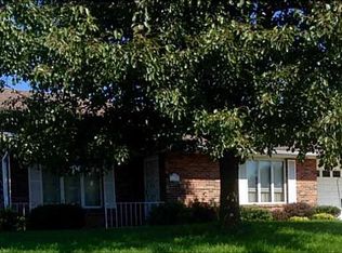 1242 Waterbury Pl, Troy, OH 45373