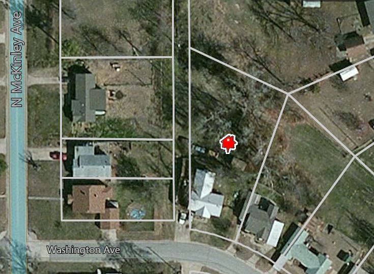 2nd image of 1021 Washington Ave