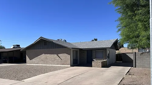 1322 E Broadmor Dr Photo 1