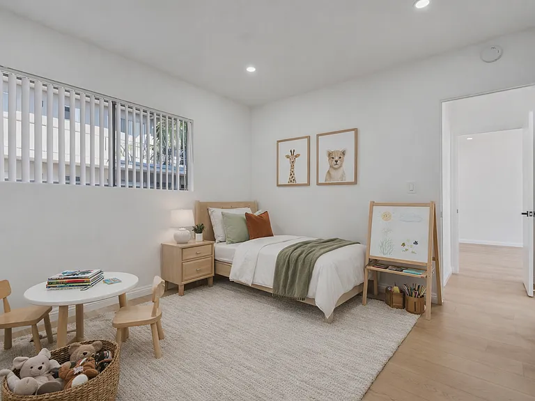 3869 Tilden Ave — Photo 3