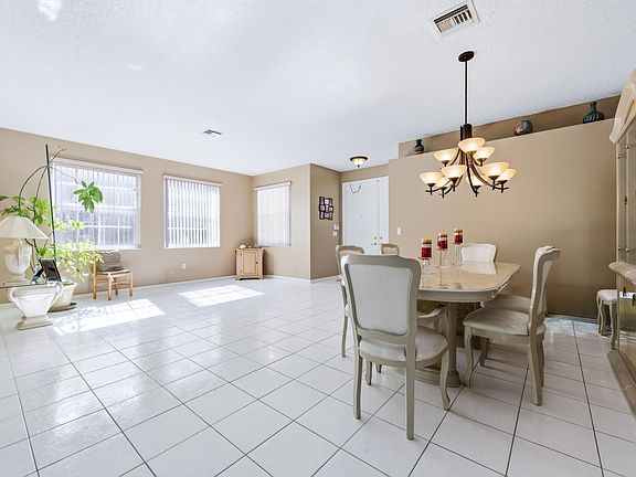 4th image of 2430 Westmont Drive