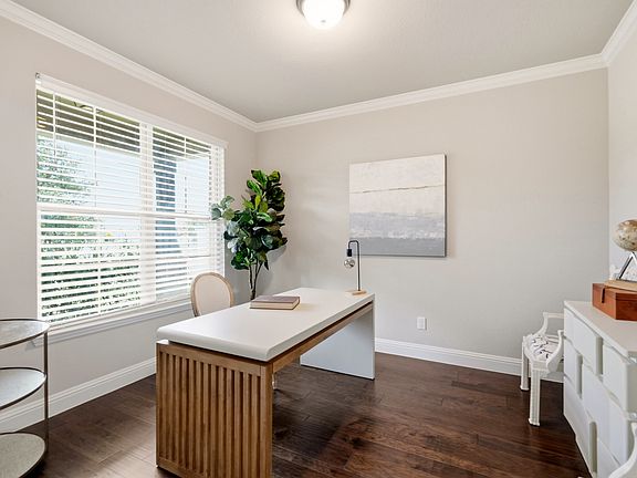 4th image of 8205 Plumbago Way