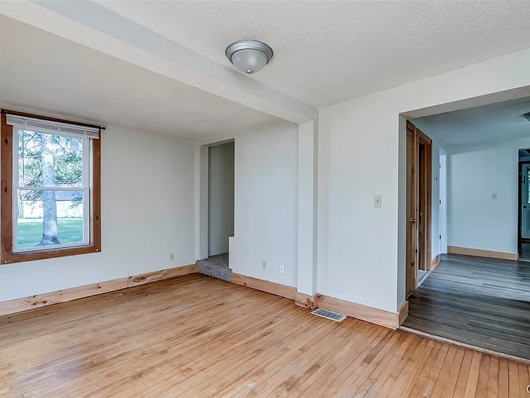 544 S Mechanic St — Photo 20
