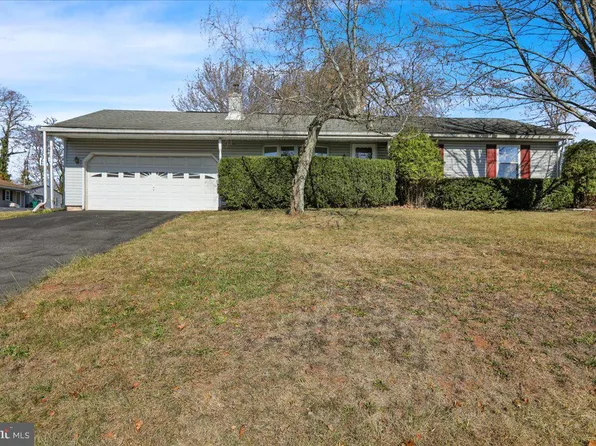 1345 Claire Dr, Birdsboro, PA 19508