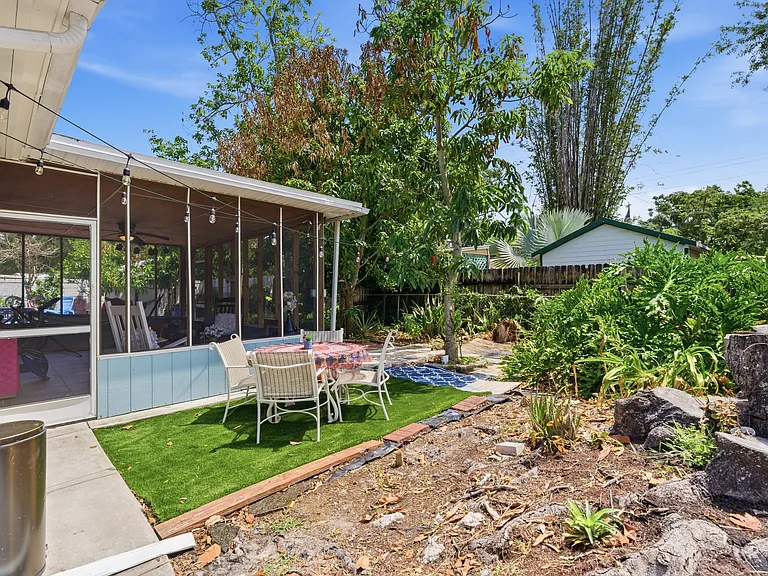 6403 Paddock Ave — Photo 16