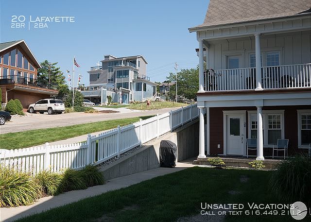 1st image of 20 Lafayette Ave