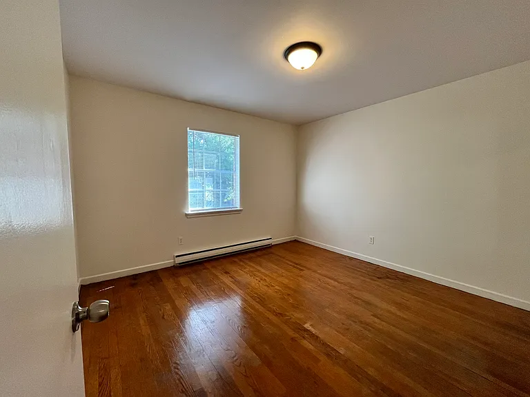 Salem VA 1 Bdrm Apt — Photo 15