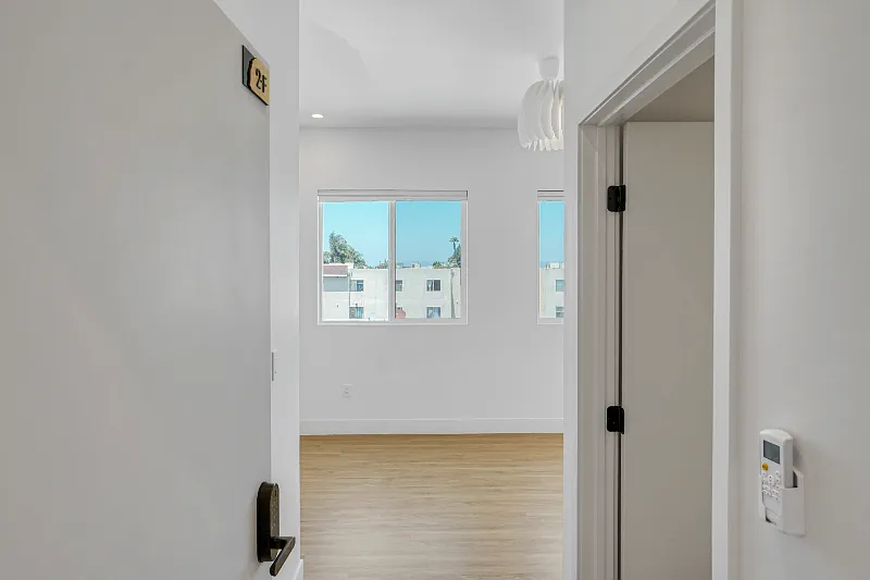 1 bed, 14440 sqft, $1,350 — Photo 4