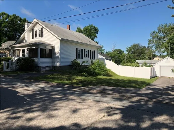 43 Proctor Ave, Warwick, RI 02888