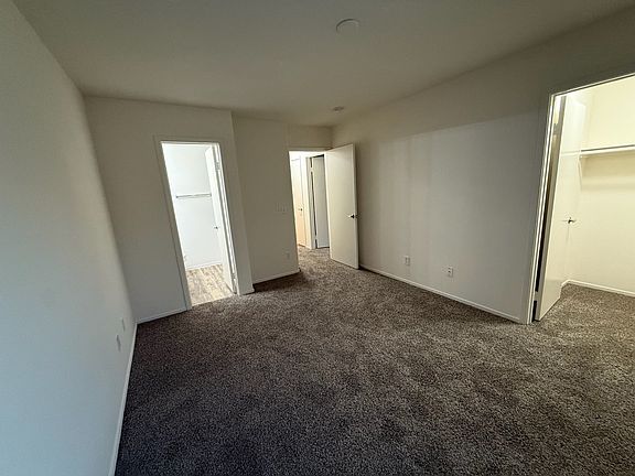 4th image of 1113 Plantation Ct #0