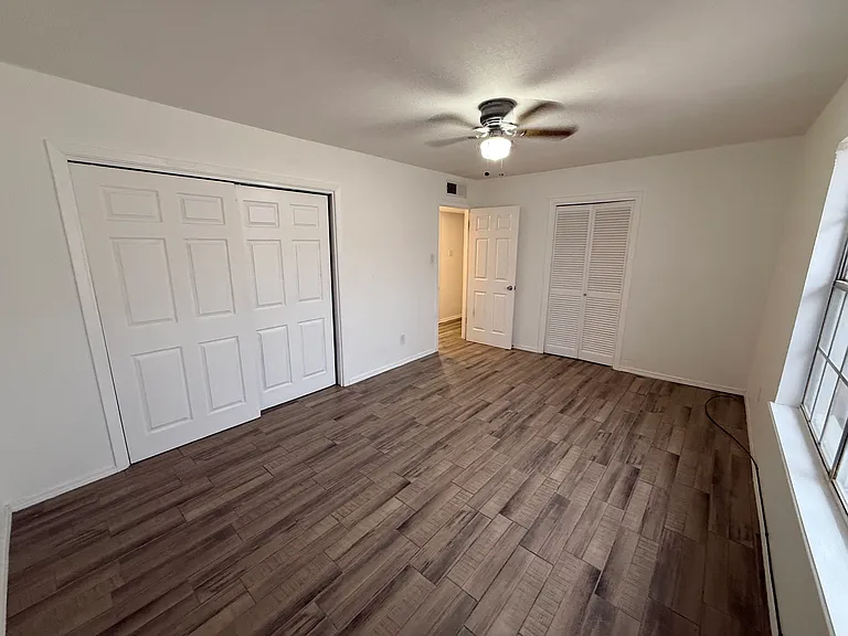 225 Zenith Dr #B — Photo 13