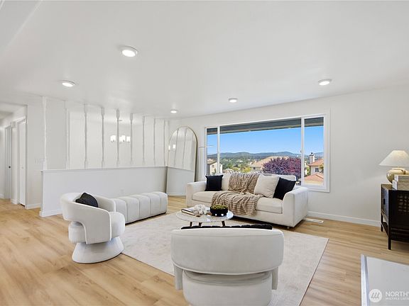 5th image of 8220 S 120th Street