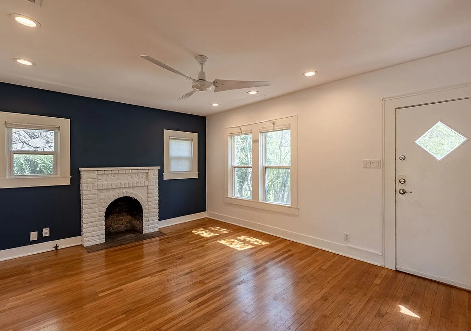 2 bedroom, 1 bathroom home in The Heart of Austin! — Photo 4