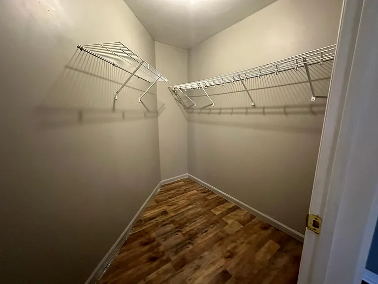 350 Boyers Ave #101 — Photo 7
