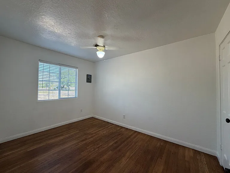 1744 N Ohio Ave — Photo 6