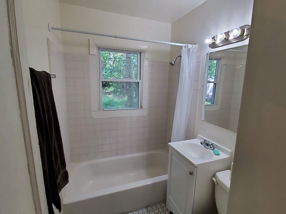 2nd image of 4106 Lynhaven Ave