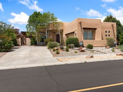 11 E Chili Line Rd, Santa Fe, NM, 87508